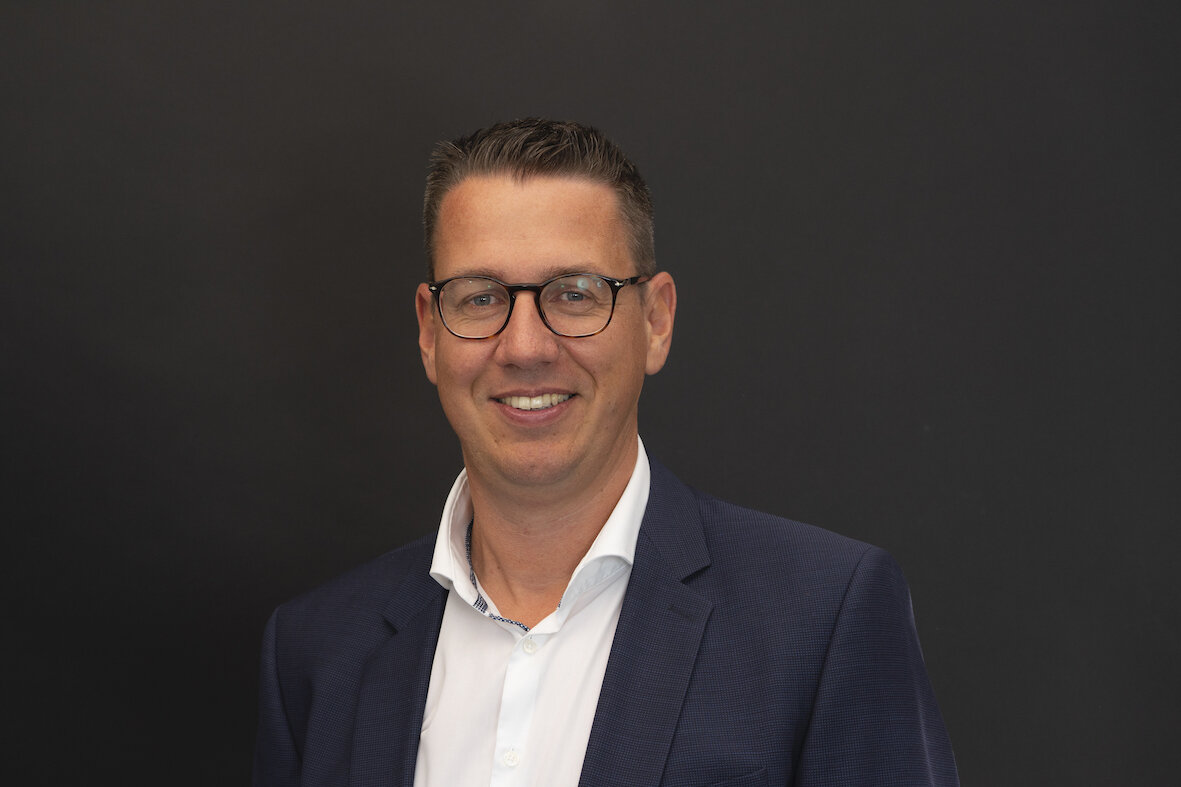 3. The Person: Dr. Daniel Tschofen – Your "Anchor" in Mexico